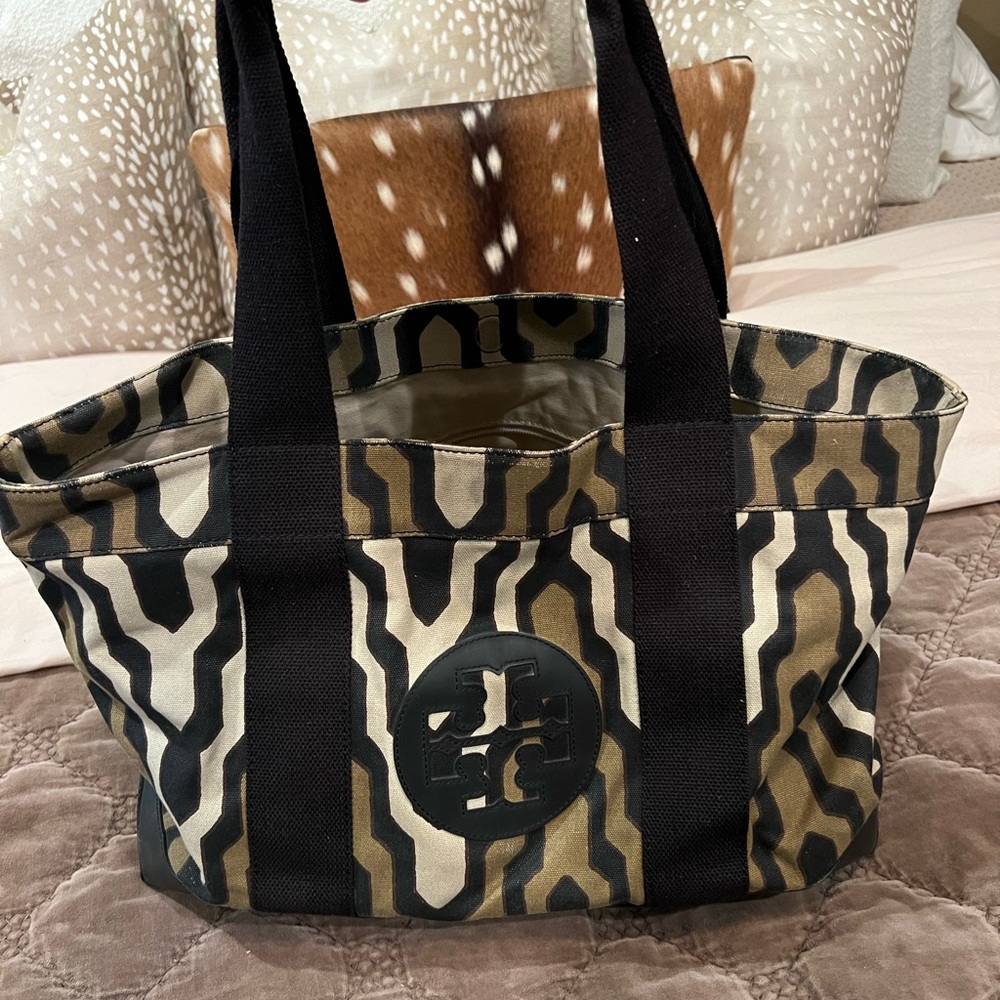 Tory Burch Geometric Black and Tan Tote